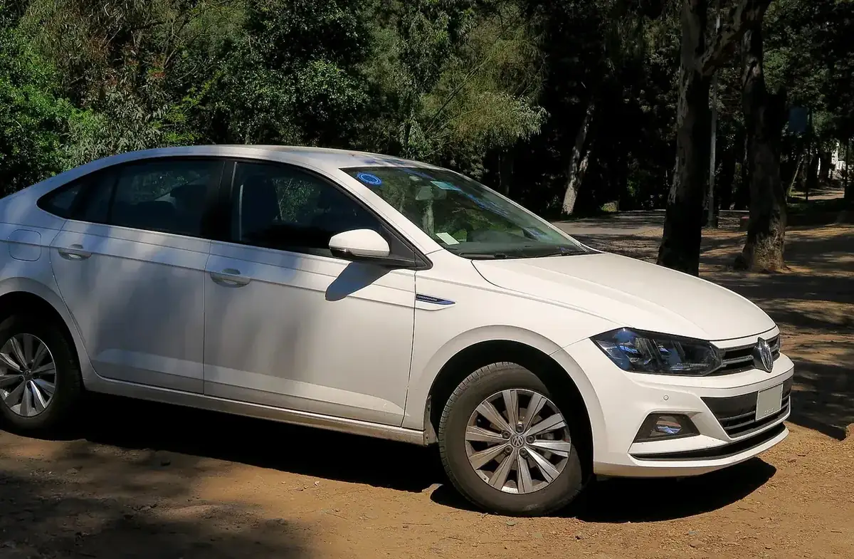 Imagem representativa de sedan executivo Volkswagen Virtus